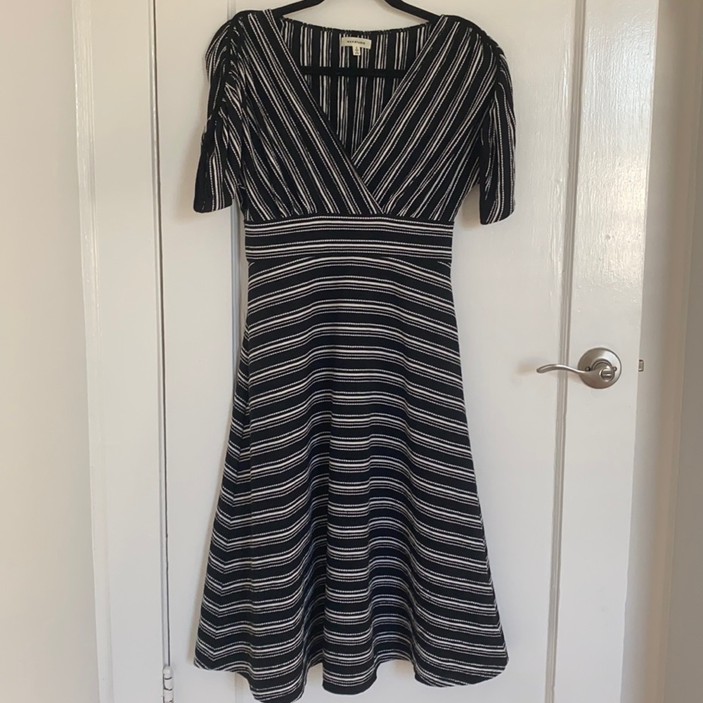 Short sleeve max studio size small long dress